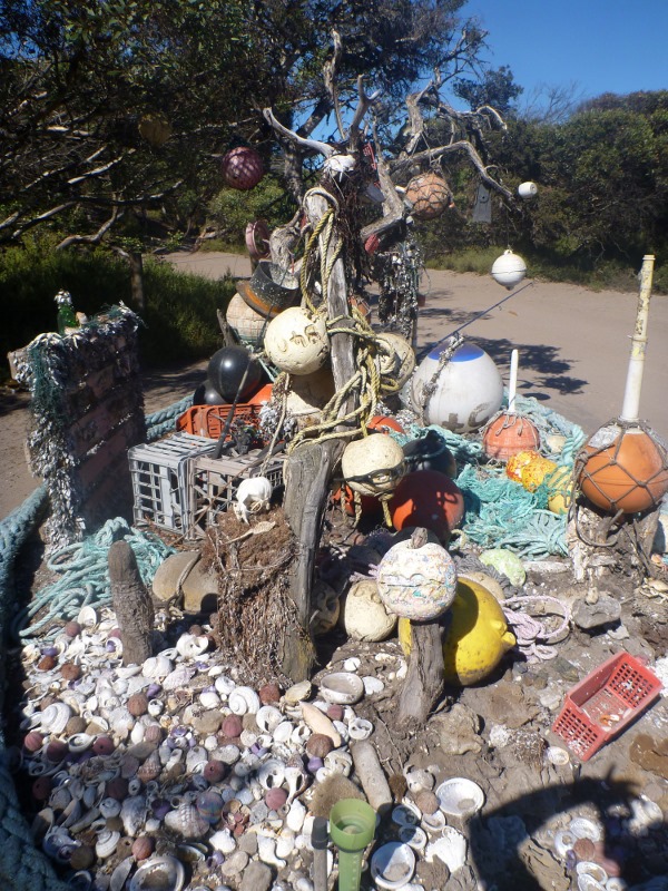 trevors decorations at boat harbour