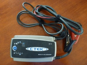 ctek 12V charger 25A