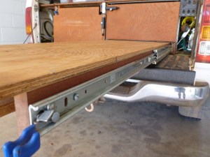 dunn and watson 227kg lockable drawer slide