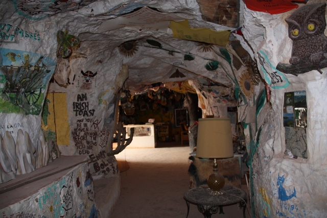 Crocodile Harry's Nest, Coober Pedy