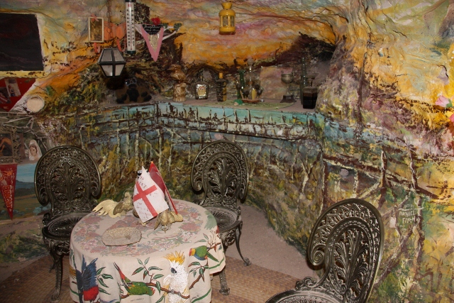 Crocodile Harry's Nest, Coober Pedy