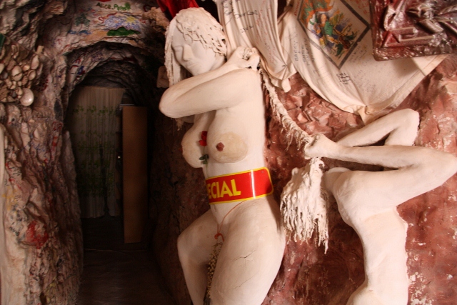 Crocodile Harry's Nest, Coober Pedy