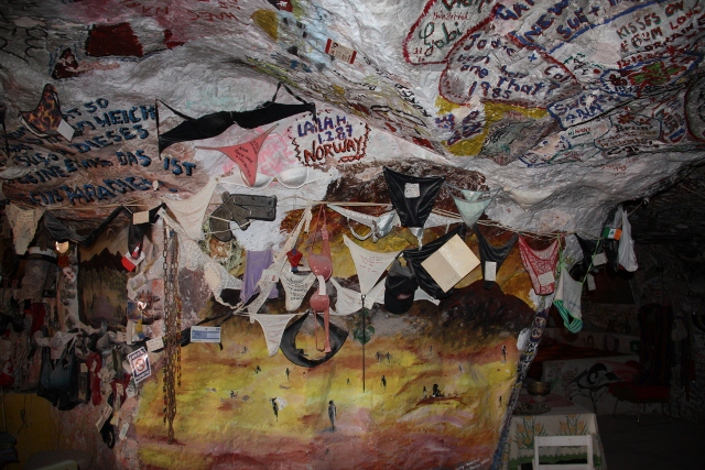 Crocodile Harry's Nest, Coober Pedy