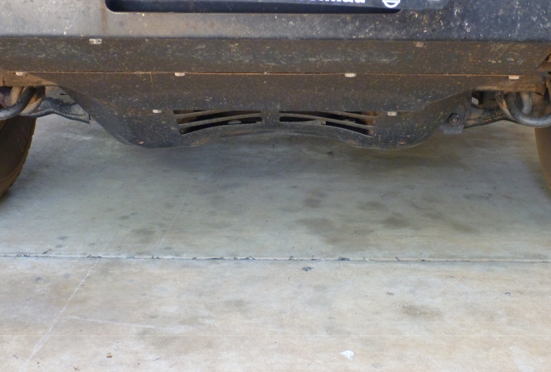 Hilux bent bash plate