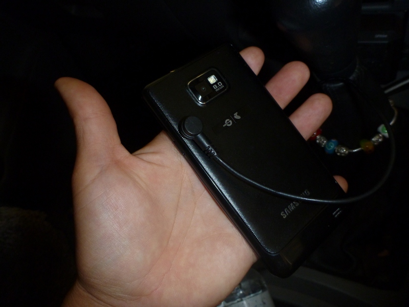 antenna connected to Samsung Galaxy S2