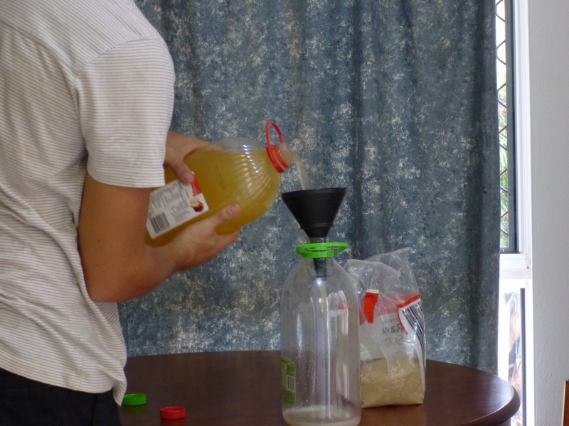 decanting fermented cider