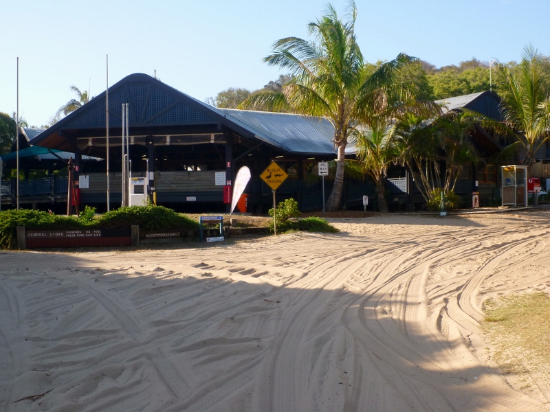 fraser island eurong resort