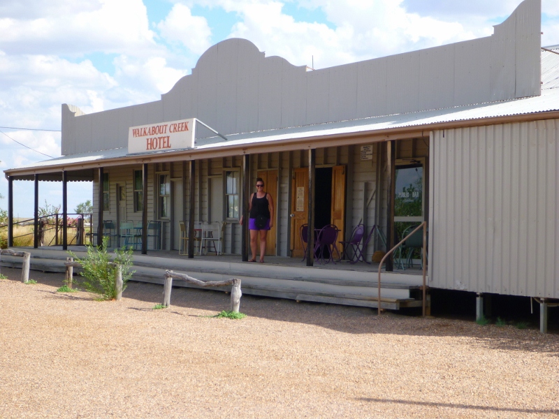 Walkabout Creek Hotel