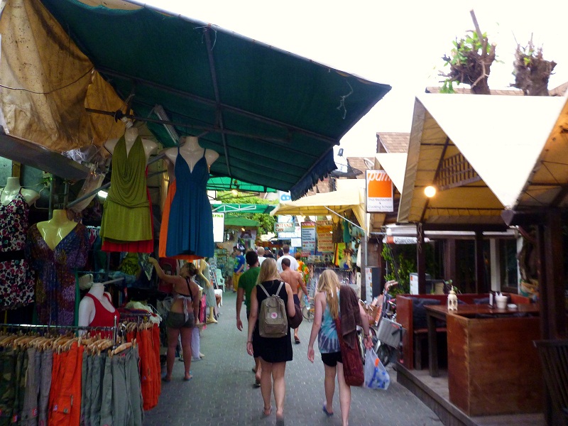 ko phi phi walking mall