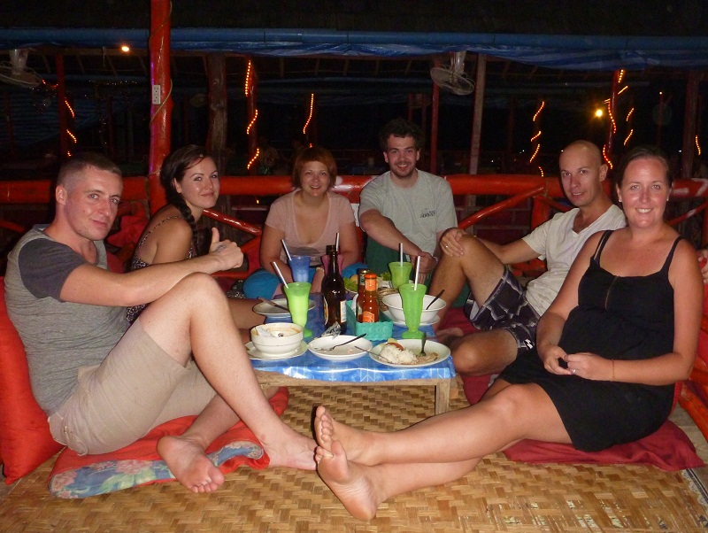 dinner in vang vieng