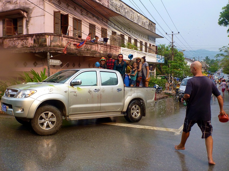 laos new year luang prabang