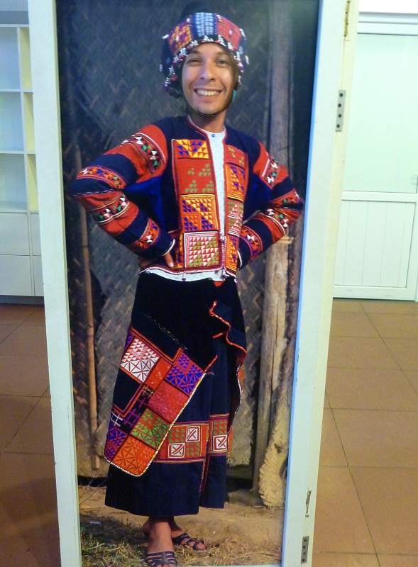 womens museum hill tribe lady