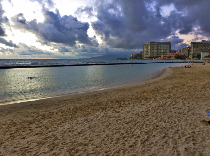 waikiki beach sunset