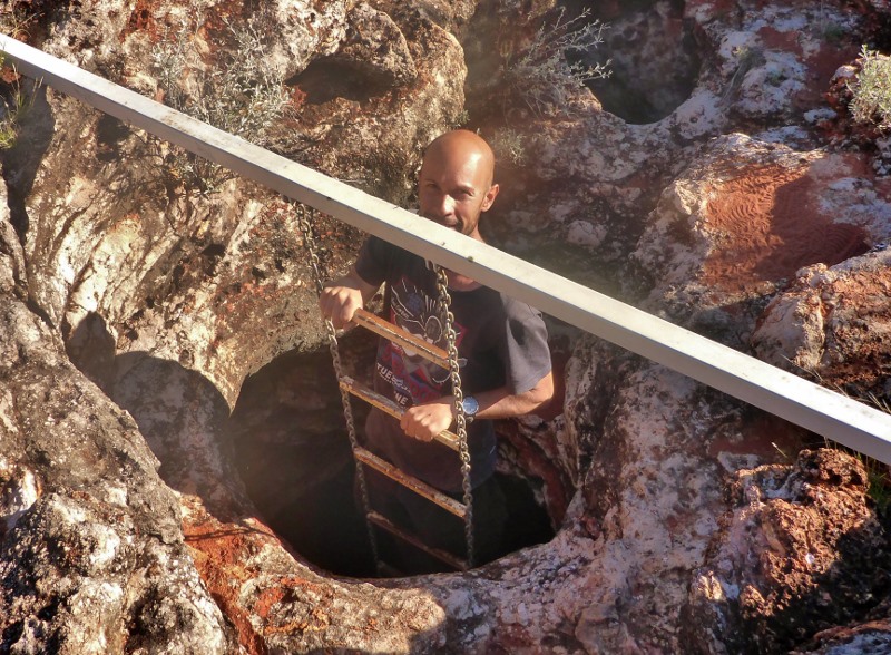 empress spring descending ladder