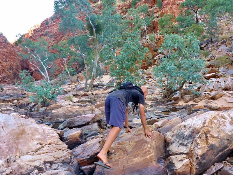 walking to redbank gorge